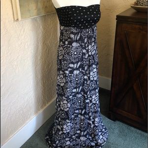 Roxy Maxi dress, new with no tags. Size M